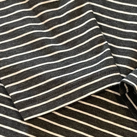 Lululemon Emerald Long Sleeve Modern Stripe Tee, Heathered Black/White, Size 6 - Picture 12 of 15